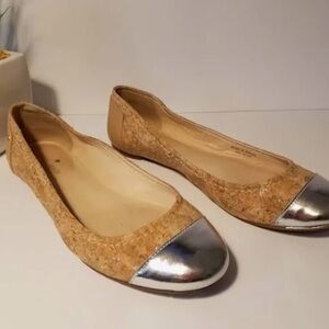 kate spade new york terry cork cap-toe ballerina flat,natural/silver Size 7 1/2